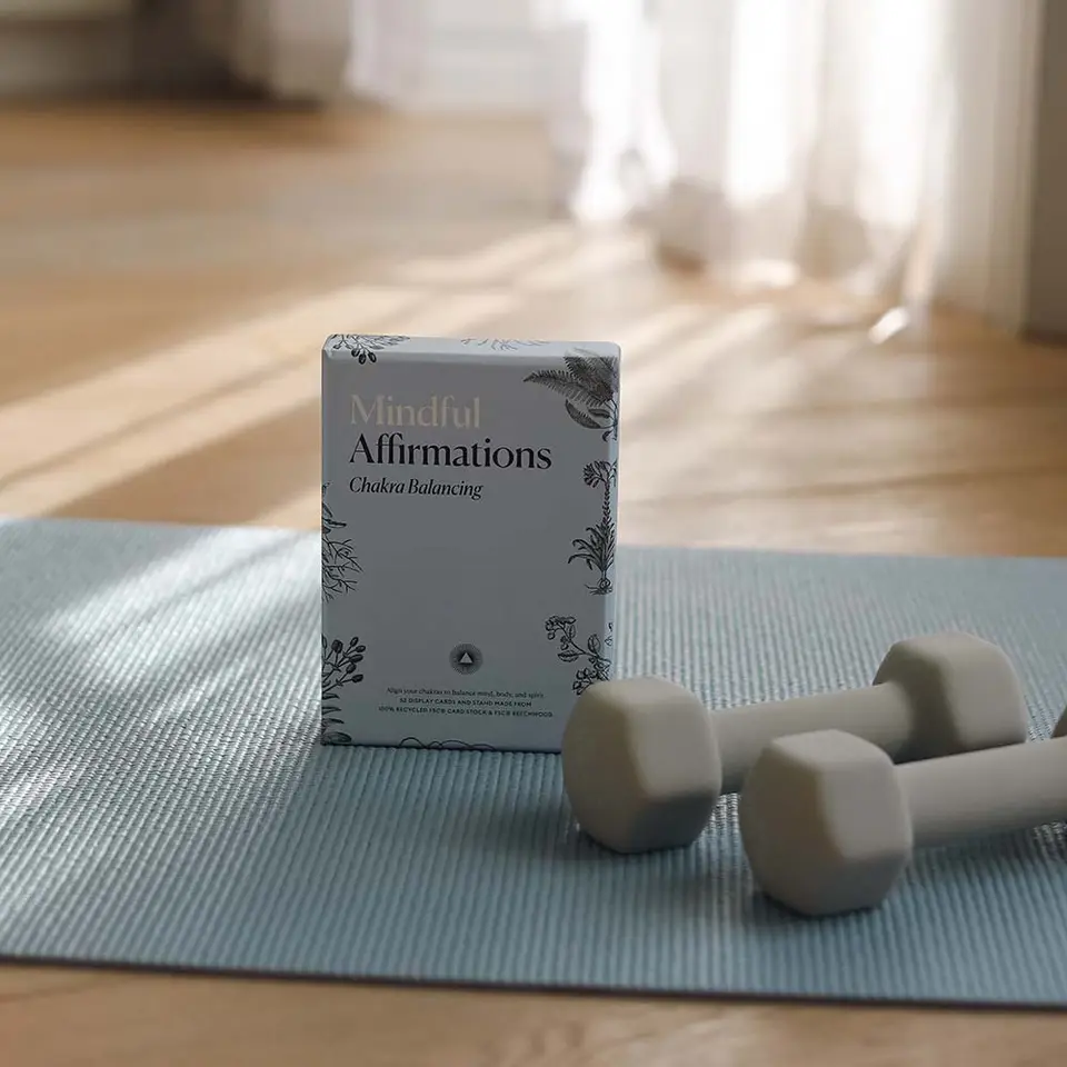 Afirmații Conștiente pentru Echilibrarea Chakrelor – Carduri 2-în-1 cu afirmații și întrebări ghidate